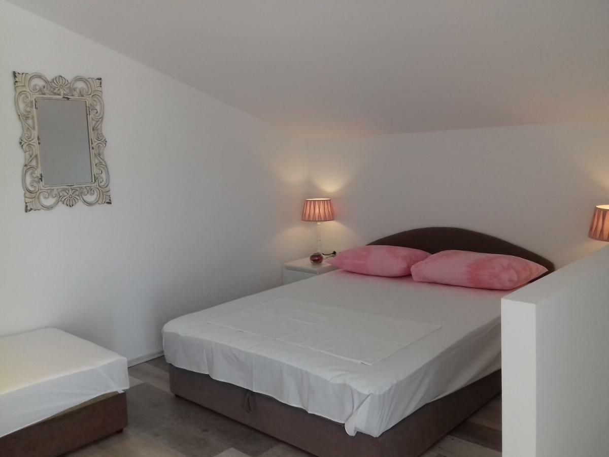 דירות סלאטינה Apartman Nena מראה חיצוני תמונה